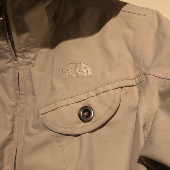 North face Rain coat - Picture 6 of 8